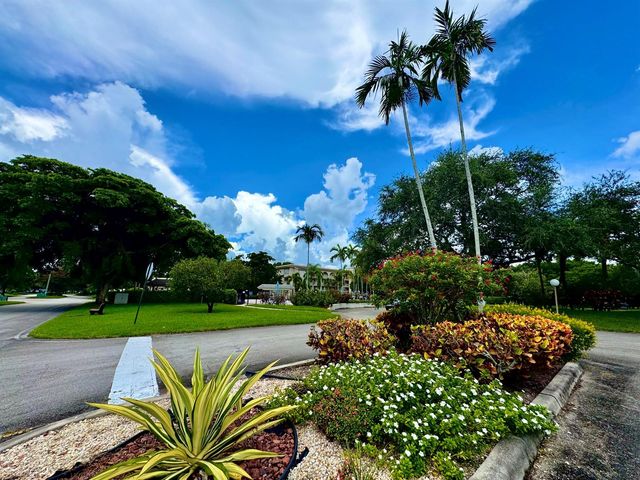 4401 Martinique Court G2, Coconut Creek, FL 33066
