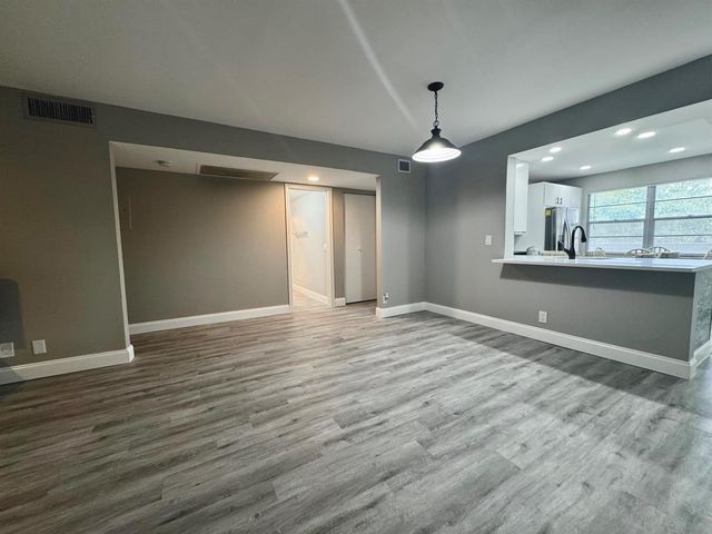 4401 Martinique Court G2, Coconut Creek, FL 33066