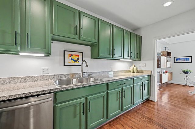 2520 Robinhood Street 402, Houston, TX 77005