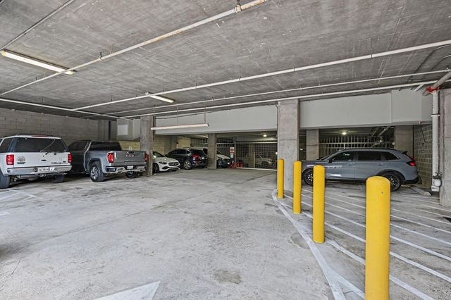 2520 Robinhood Street 402, Houston, TX 77005