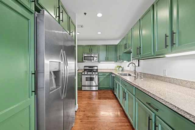 2520 Robinhood Street 402, Houston, TX 77005