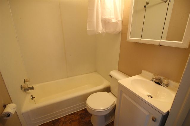 4120 1st Street, Wayne, MI 48184