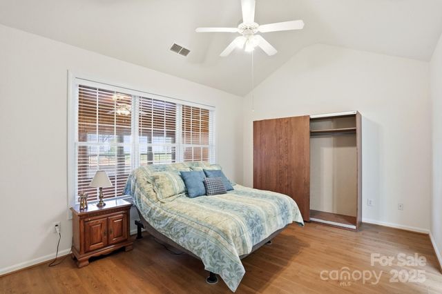 6246 Meadow Glen Lane, Harrisburg, NC 28075