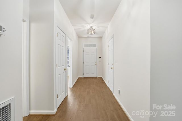 6246 Meadow Glen Lane, Harrisburg, NC 28075