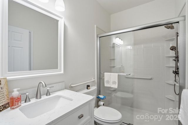 6246 Meadow Glen Lane, Harrisburg, NC 28075