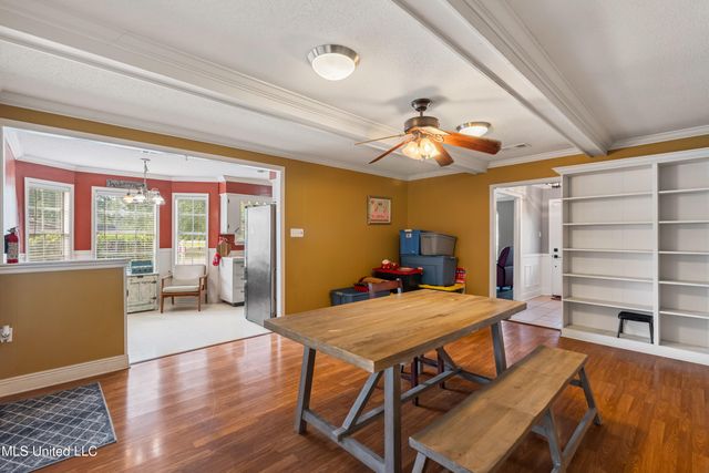 1201 N 34th Avenue, Hattiesburg, MS 39401