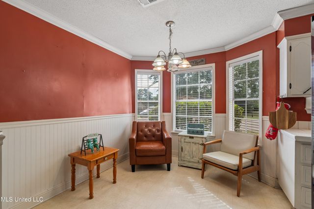 1201 N 34th Avenue, Hattiesburg, MS 39401