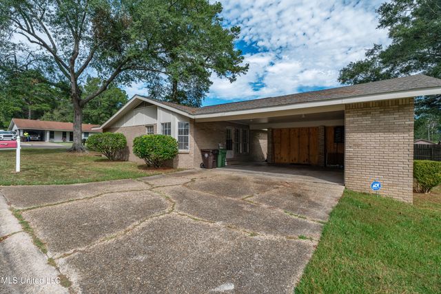 1201 N 34th Avenue, Hattiesburg, MS 39401