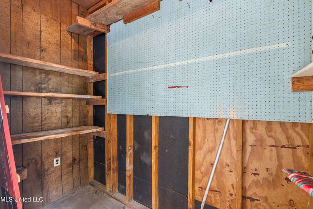 1201 N 34th Avenue, Hattiesburg, MS 39401
