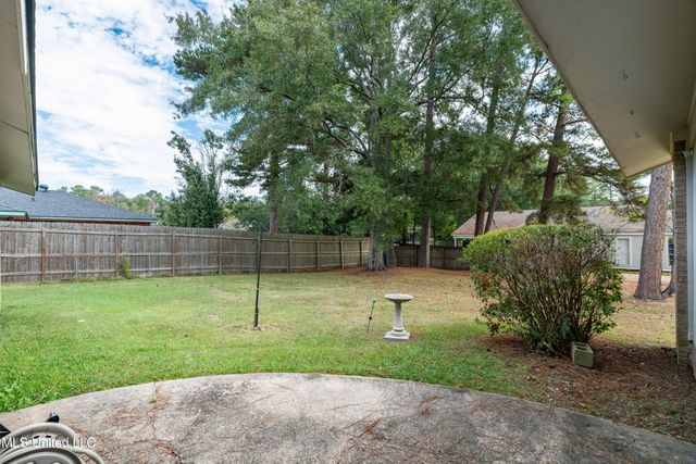 1201 N 34th Avenue, Hattiesburg, MS 39401
