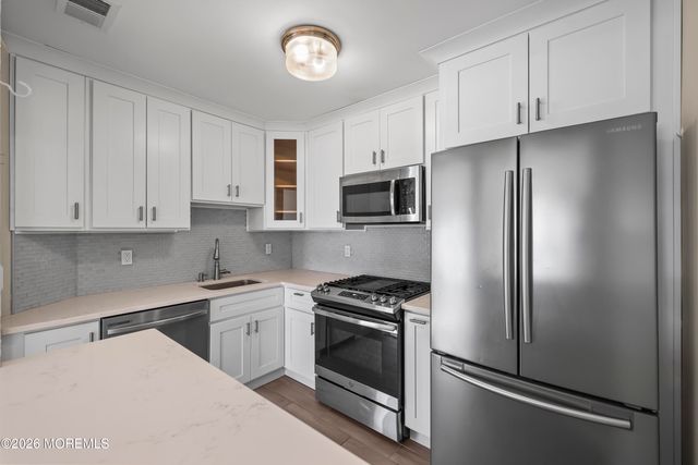 355 Sequoia Court, Howell, NJ 07731