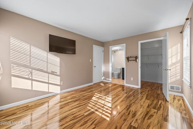 355 Sequoia Court, Howell, NJ 07731