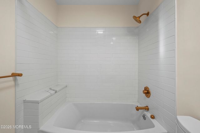 355 Sequoia Court, Howell, NJ 07731