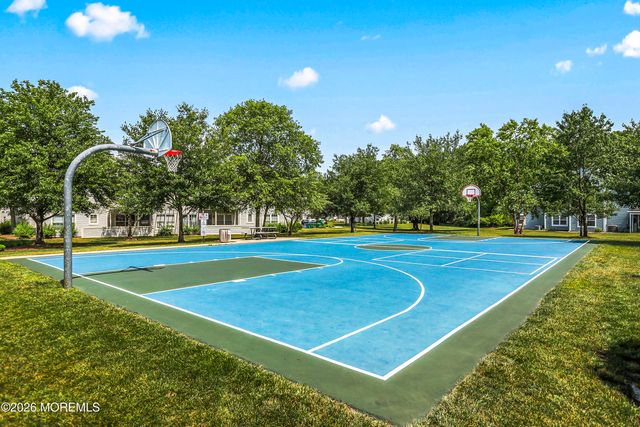 355 Sequoia Court, Howell, NJ 07731
