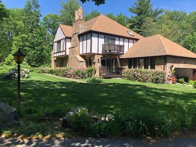 23 Carr Rd, Berlin, MA 01503