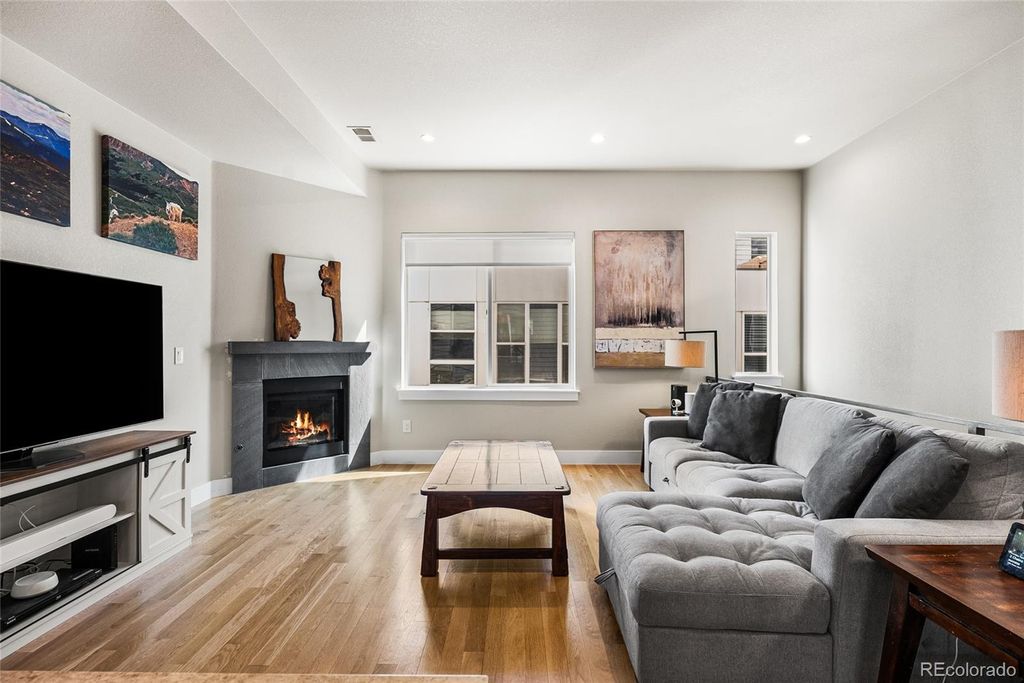 2737 W 24th Avenue 4, Denver, CO 80211