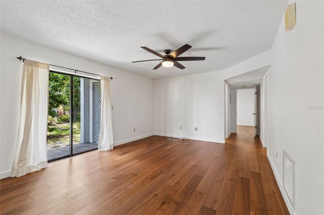 11800 PARK BLVD 401, Seminole, FL 33772