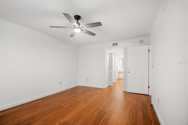 11800 PARK BLVD 401, Seminole, FL 33772