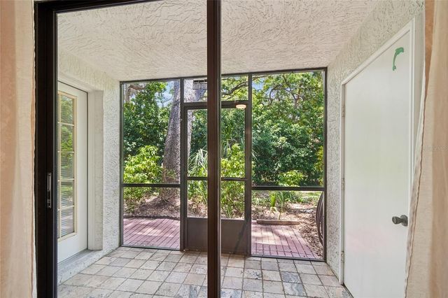 11800 PARK BLVD 401, Seminole, FL 33772