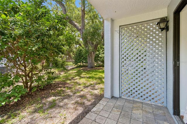 11800 PARK BLVD 401, Seminole, FL 33772