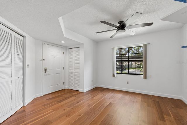 11800 PARK BOULEVARD 401, Seminole, FL 33772