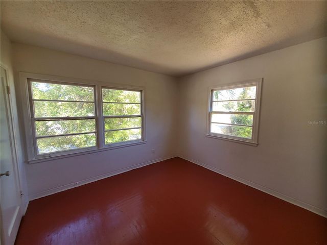 2300 5TH STREET S, St Petersburg, FL 33705