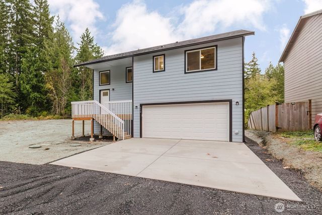 110 E Ellinor Peak Place, Belfair, WA 98528