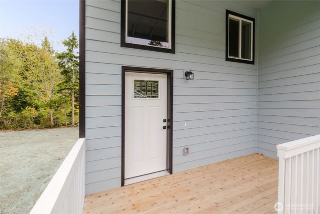 110 E Ellinor Peak Place, Belfair, WA 98528