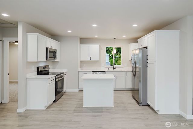 110 E Ellinor Peak Place, Belfair, WA 98528