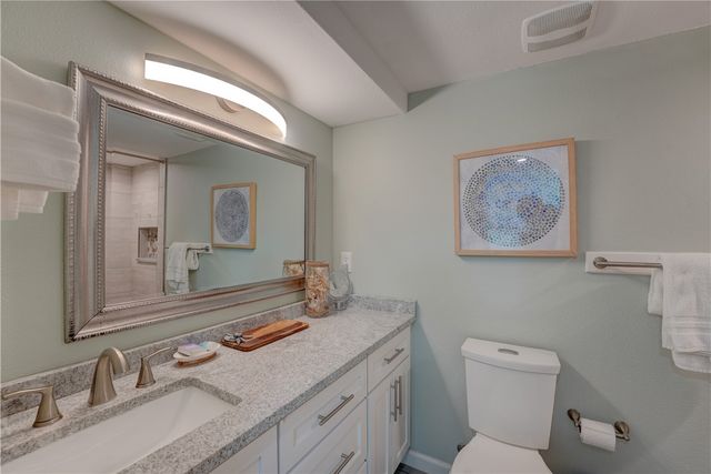 71 Nassau Dr 405, Rockport, TX 78382