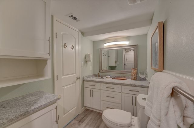 71 Nassau Dr 405, Rockport, TX 78382
