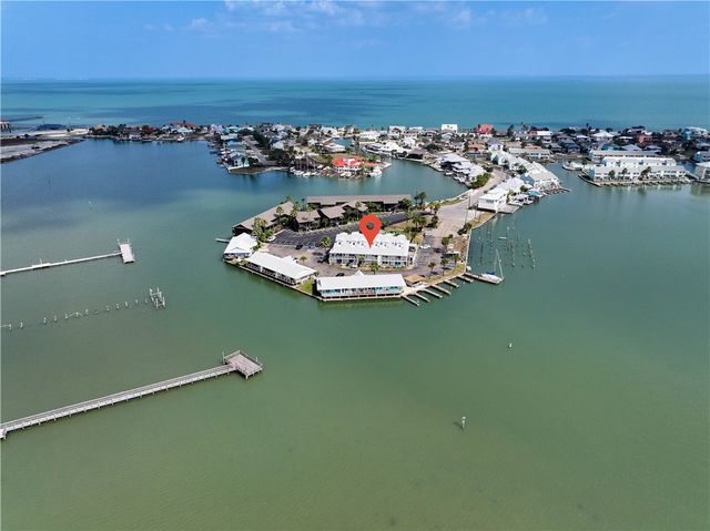71 Nassau Dr 405, Rockport, TX 78382