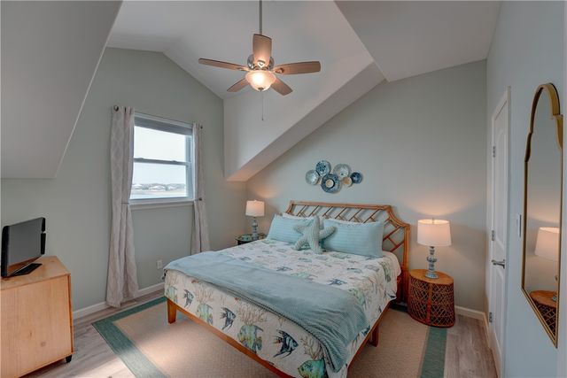 71 Nassau Dr 405, Rockport, TX 78382