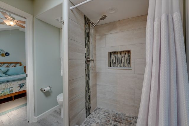71 Nassau Dr 405, Rockport, TX 78382