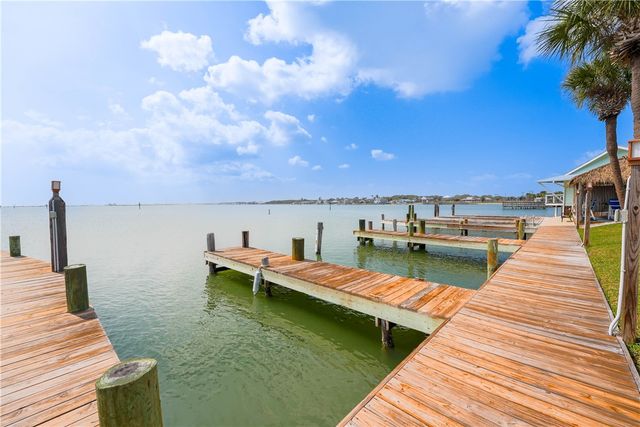 71 Nassau Dr 405, Rockport, TX 78382