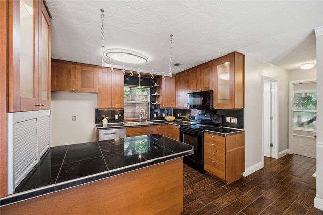 2713 Riviera Drive, Garland, TX 75040