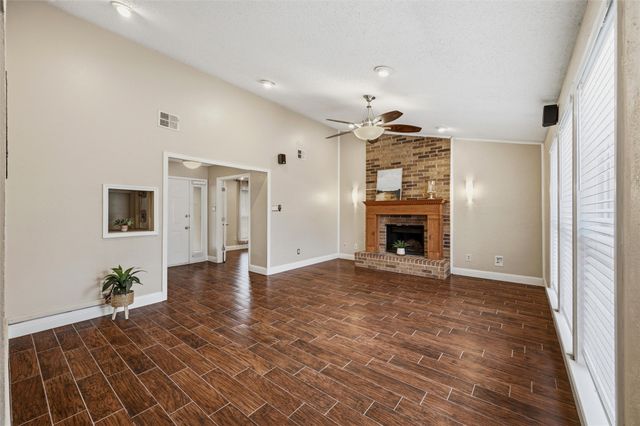 2713 Riviera Drive, Garland, TX 75040