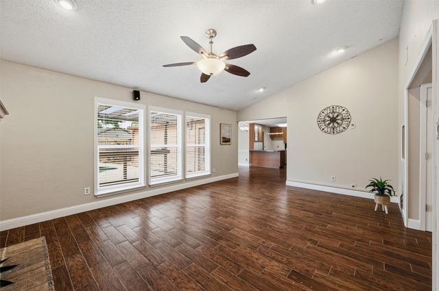 2713 Riviera Drive, Garland, TX 75040