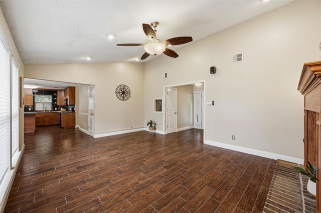 2713 Riviera Drive, Garland, TX 75040