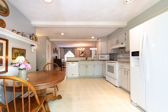 11 Fletcher Street, Plainville, MA 02762