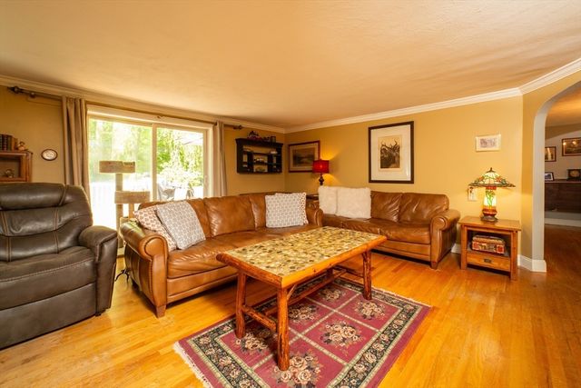 11 Fletcher Street, Plainville, MA 02762