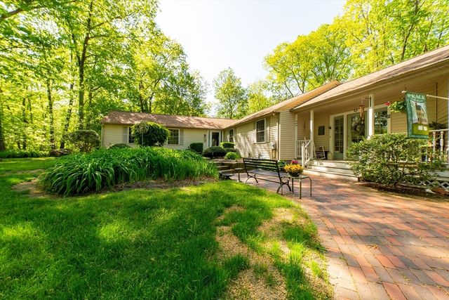 11 Fletcher Street, Plainville, MA 02762