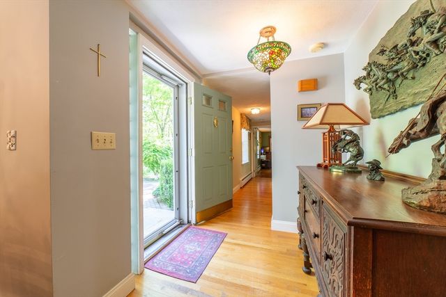 11 Fletcher Street, Plainville, MA 02762