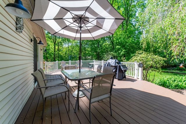 11 Fletcher Street, Plainville, MA 02762