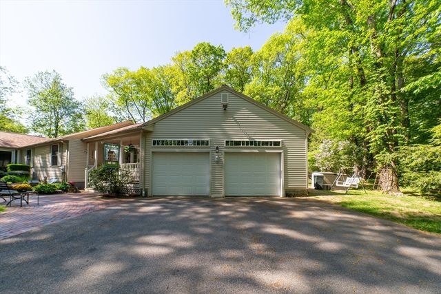 11 Fletcher Street, Plainville, MA 02762