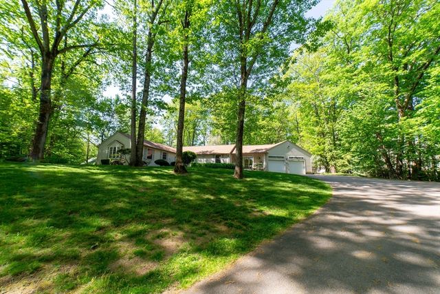 11 Fletcher Street, Plainville, MA 02762