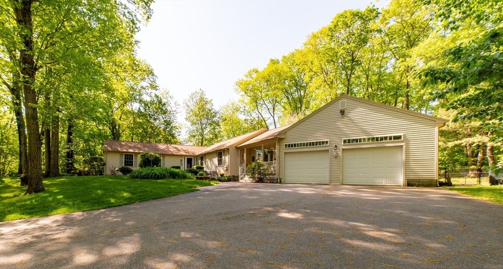 11 Fletcher Street, Plainville, MA 02762