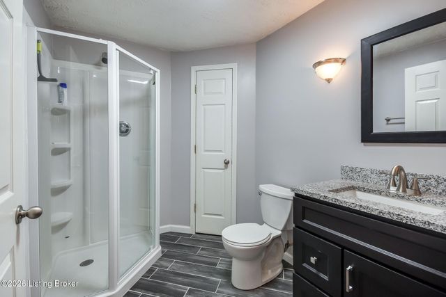 416 Arlington Meadows Dr, Fisherville, KY 40023