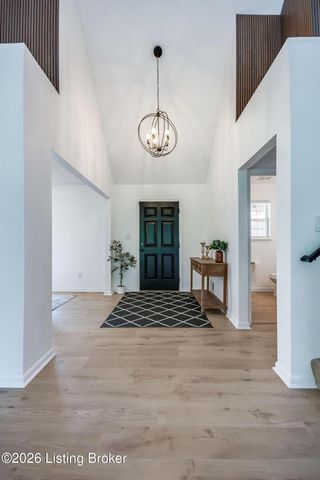 416 Arlington Meadows Dr, Fisherville, KY 40023