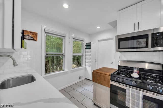 182 Baltimore Ave, Cranford Twp., NJ 07016